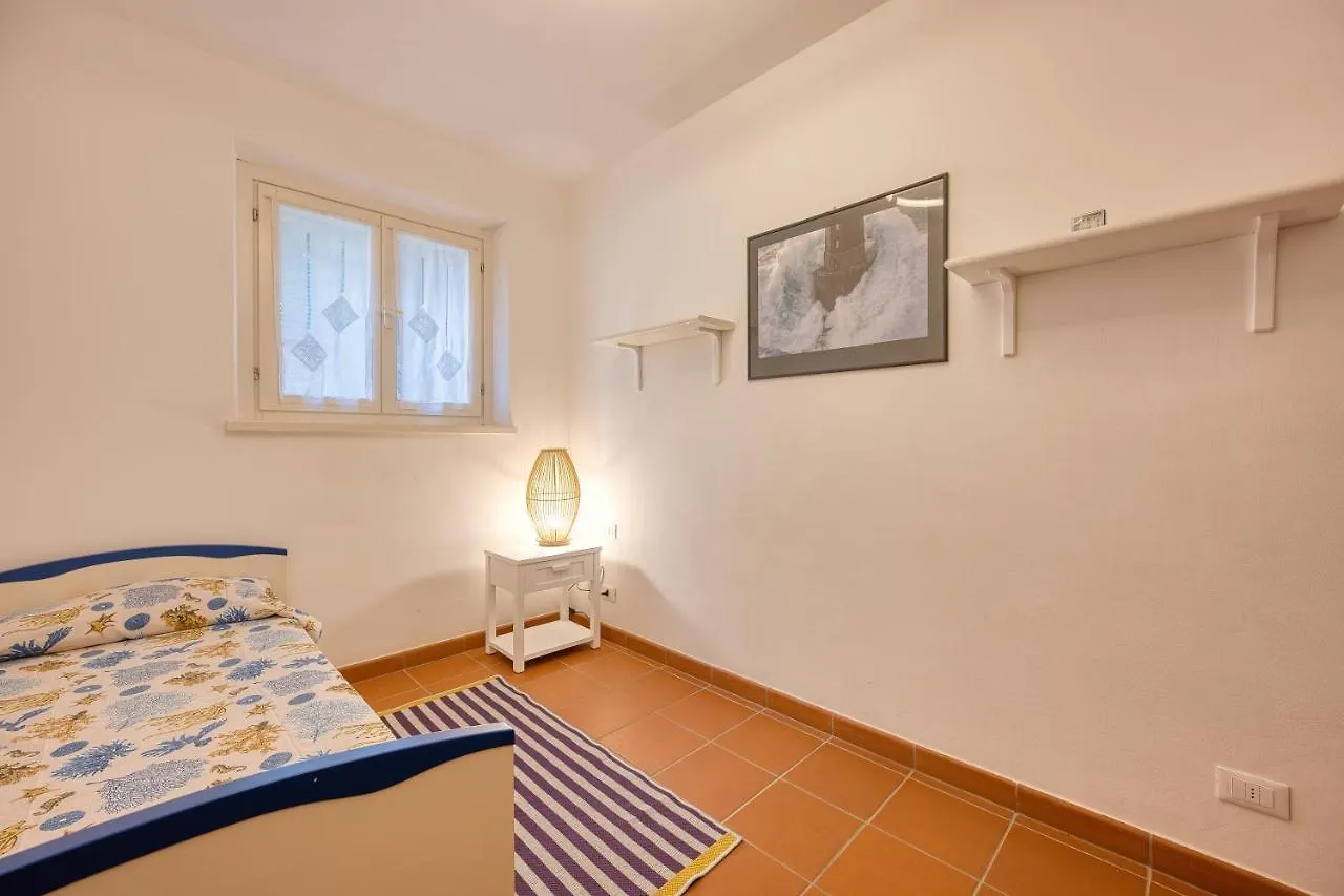 Holiday home Trilocale Sant'Anna Vicolo Del Mughetto - Goelba Villa Bagnaia